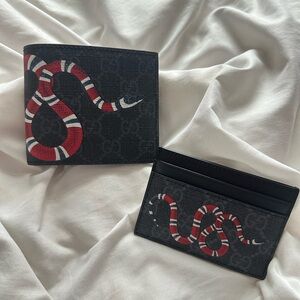 AUTHENTIC 💚 Gucci Snake Wallet & Card Holder Bundle 🎄